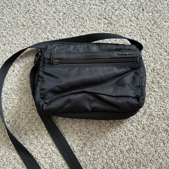 Hedgren Handbags - Hedgren Black Crossbody Bag